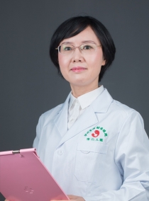 易静秋